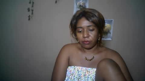 Snapshot of verronique1511 chatting on 04/28/26, 10:26 verronique1511 online show from 04/28/26, 10:26