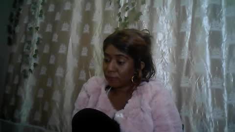 Snapshot of verronique1511 chatting on 05/20/26, 05:41 verronique1511 online show from 05/20/26, 05:41