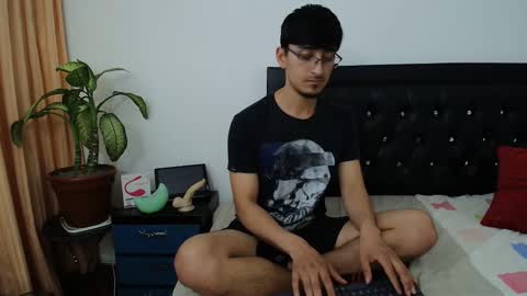 versatileguuy online show from 03/04/26, 01:55