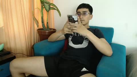 versatileguuy online show from 04/16/26, 09:50