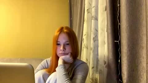 Snapshot of vertiegartrell chatting on 05/19/26, 02:56 Lina online show from 05/19/26, 02:56