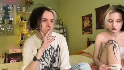 veryraretwins online show from 09/17/25, 06:15