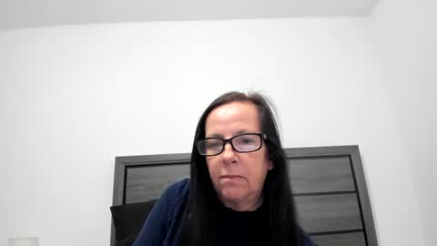 verysassypeachgoddess online show from 11/11/25, 01:00