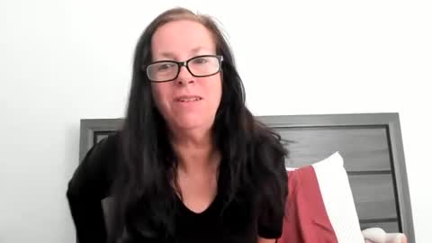 verysassypeachgoddess online show from 12/18/25, 03:40