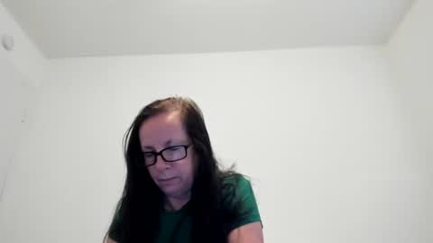 Snapshot of verysassypeachgoddess chatting on 03/18/26, 12:52 verysassypeachgoddess online show from 03/18/26, 12:52