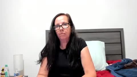 Snapshot of verysassypeachgoddess chatting on 04/11/26, 02:16 verysassypeachgoddess online show from 04/11/26, 02:16