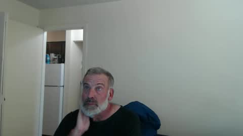Snapshot of veryveryhairmanindenver chatting on 10/25/25, 08:58 hairy man online show from 10/25/25, 08:58