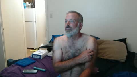 Snapshot of veryveryhairmanindenver chatting on 10/27/25, 12:15 hairy man online show from 10/27/25, 12:15