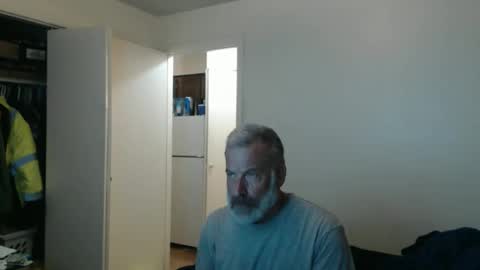 Snapshot of veryveryhairmanindenver chatting on 01/07/26, 12:57 hairy man online show from 01/07/26, 12:57