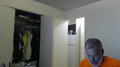 Snapshot of veryveryhairmanindenver chatting on 02/01/26, 12:53 hairy man online show from 02/01/26, 12:53