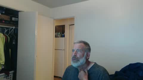 Snapshot of veryveryhairmanindenver chatting on 02/17/26, 12:51 hairy man online show from 02/17/26, 12:51