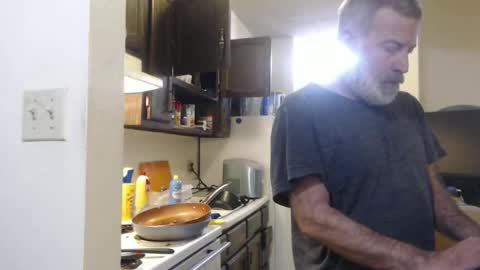 Snapshot of veryveryhairmanindenver chatting on 02/19/26, 01:23 hairy man online show from 02/19/26, 01:23