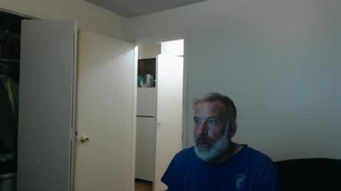 Snapshot of veryveryhairmanindenver chatting on 03/08/26, 01:03 hairy man online show from 03/08/26, 01:03