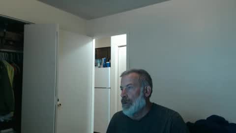 Snapshot of veryveryhairmanindenver chatting on 03/15/26, 11:44 hairy man online show from 03/15/26, 11:44