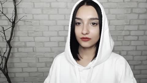 Ana online show from 02/06/25, 05:51