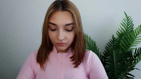 Ana online show from 09/18/25, 12:18