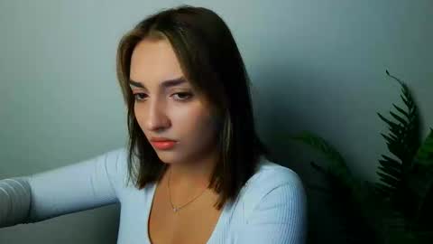 Ana online show from 10/10/25, 06:29