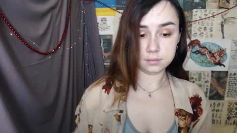 veryveryvery_shy online show from 12/21/24, 06:52