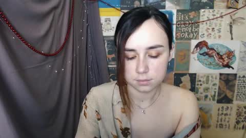 veryveryvery_shy online show from 12/21/24, 09:55