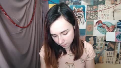 veryveryvery_shy online show from 12/22/24, 11:33