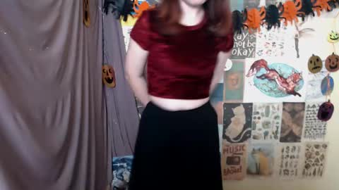 veryveryvery_shy online show from 10/29/25, 08:38