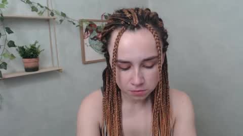 veryveryvery_shy online show from 05/12/26, 05:37