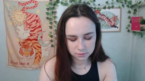 veryveryvery_shy online show from 05/27/26, 05:48