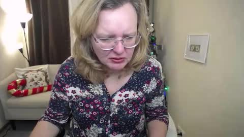 vestawoody online show from 12/04/25, 07:39