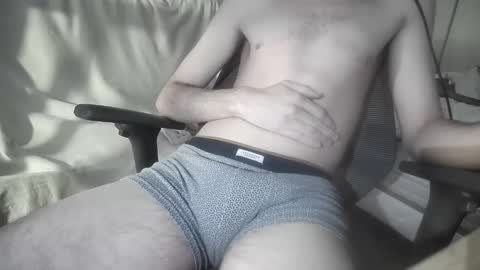 Snapshot of veydop chatting on 10/08/25, 04:04 Veydop online show from 10/08/25, 04:04