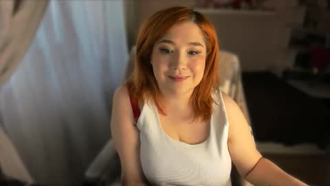 Snapshot of vi__vixen chatting on 03/16/26, 12:31 Vi Vixen online show from 03/16/26, 12:31