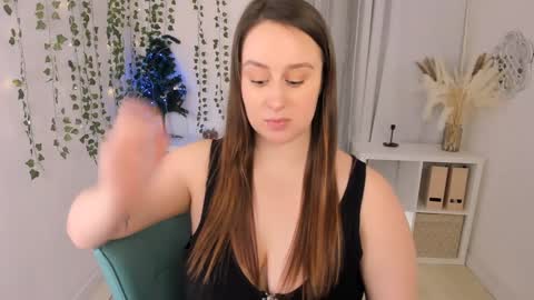 Camilla online show from 12/14/24, 11:29