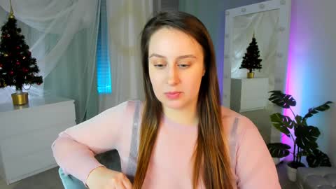 Camilla online show from 12/16/24, 07:00