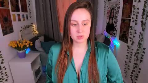 Camilla online show from 03/08/25, 08:57