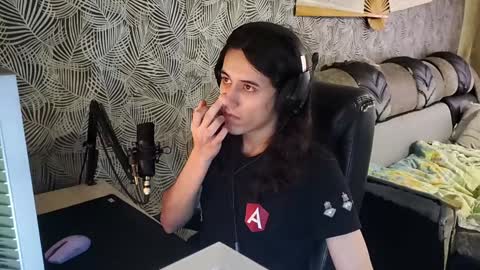 vialeras online show from 12/28/24, 05:55