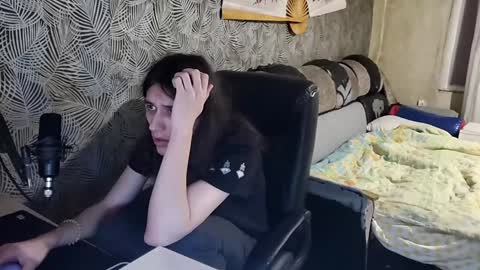 vialeras online show from 12/29/24, 01:17