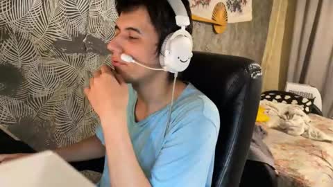 vialeras online show from 09/16/25, 12:44