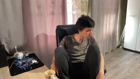 vialeras online show from 09/19/25, 04:14