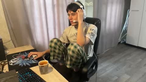 vialeras online show from 10/10/25, 05:17