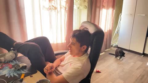 vialeras online show from 10/21/25, 06:47