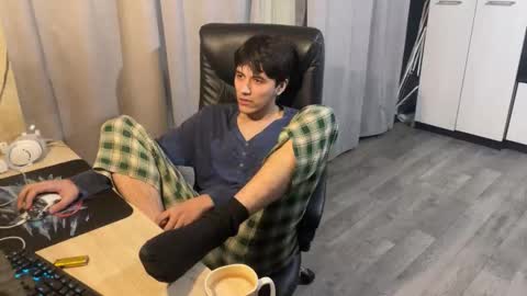 vialeras online show from 11/11/25, 07:25