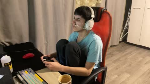 vialeras online show from 03/28/26, 03:55