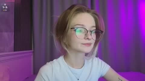 Snapshot of vialeta_baby chatting on 10/04/25, 11:14 Vi online show from 10/04/25, 11:14