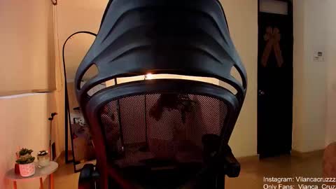 Snapshot of vianca_cruzz chatting on 02/21/26, 09:16 Vianca Cruz online show from 02/21/26, 09:16