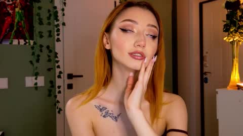 VIARESS online show from 09/17/25, 04:08