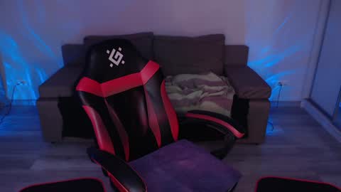 Snapshot of viarikalambert chatting on 01/31/25, 09:48 next stream  online show from 01/31/25, 09:48