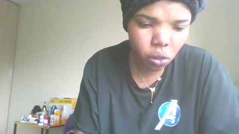 Snapshot of vibegoddess chatting on 11/30/25, 01:37 tasha online show from 11/30/25, 01:37