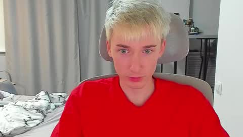 Snapshot of vibemygirl chatting on 10/13/25, 11:43 vibemygirl online show from 10/13/25, 11:43