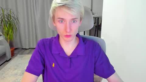 Snapshot of vibemygirl chatting on 12/15/25, 11:36 vibemygirl online show from 12/15/25, 11:36