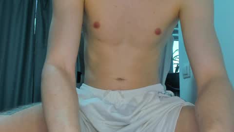 Snapshot of vibemygirl chatting on 04/23/26, 12:51 vibemygirl online show from 04/23/26, 12:51