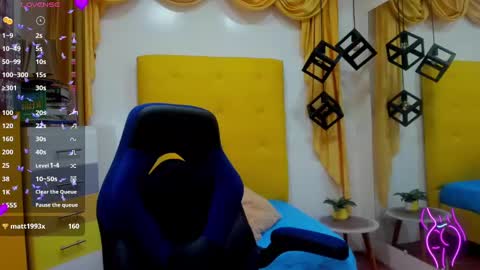 nahomy online show from 02/11/25, 04:13